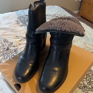 UGG Renata Booties